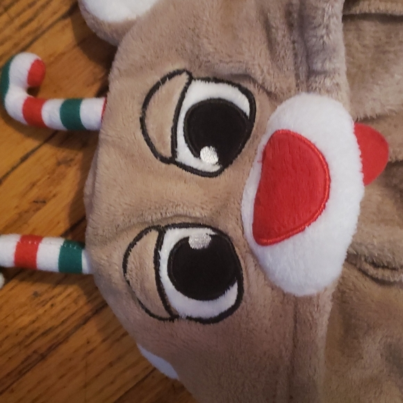 Rudolph onesie - Picture 5 of 5